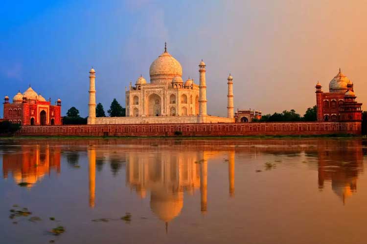 Delhi to Agra Tour By Taxi